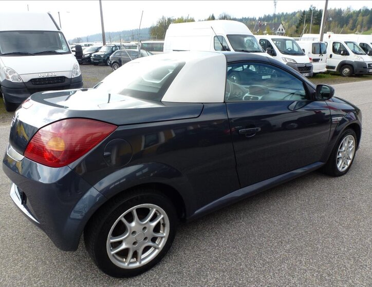 Opel Tigra Kabriolet 1,4 l 66 kw