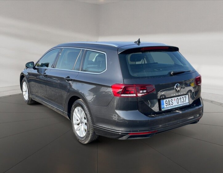 Volkswagen Passat Kombi 1,5 l 110 kw