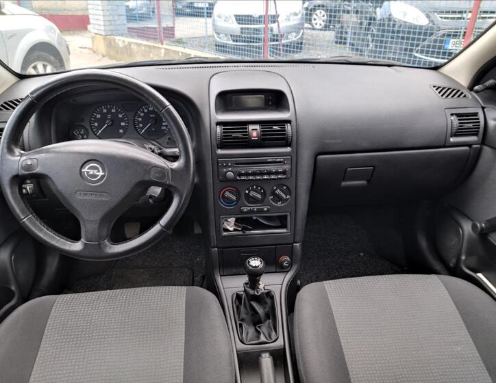 Opel Astra 11