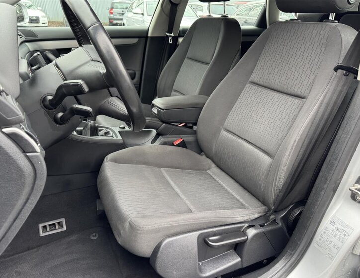 Audi A4 Kombi 2,0 l 103 kw