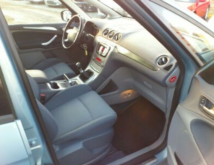 Ford S-MAX MPV 1,8 l 92 kw