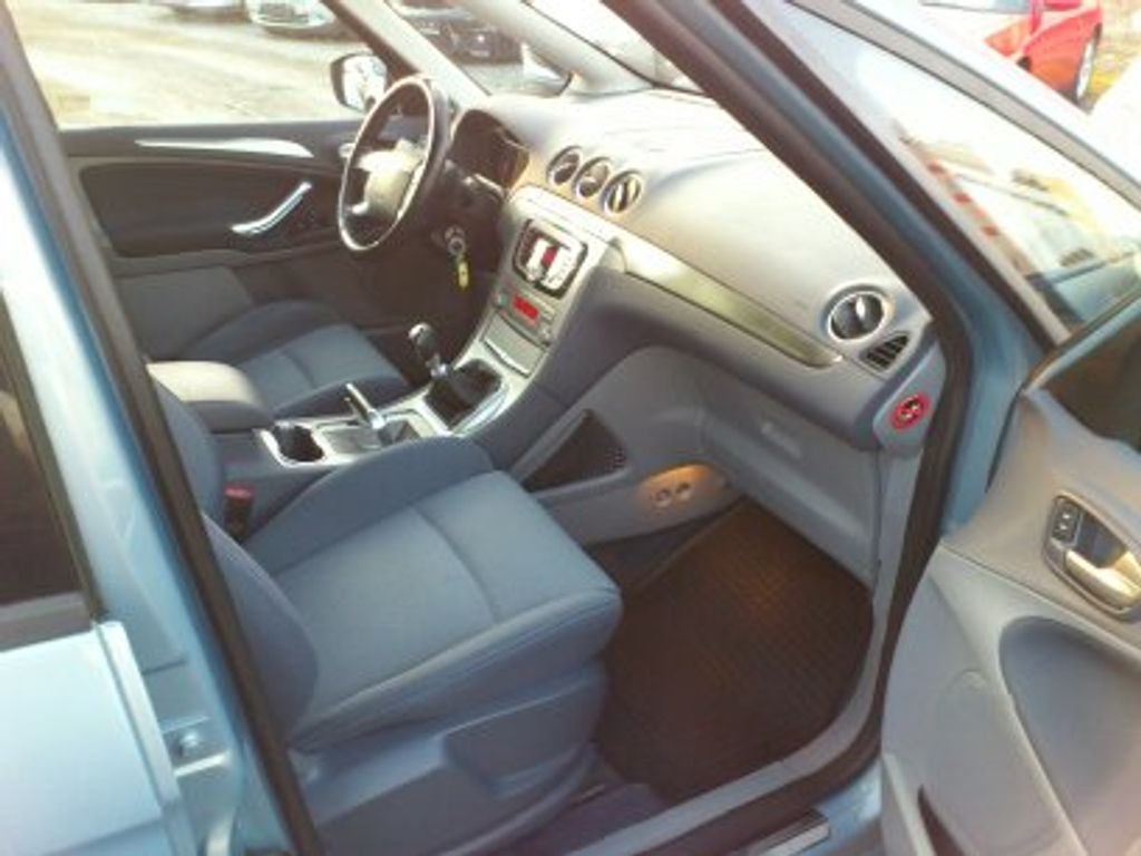 Ford S-MAX MPV 1,8 l 92 kw