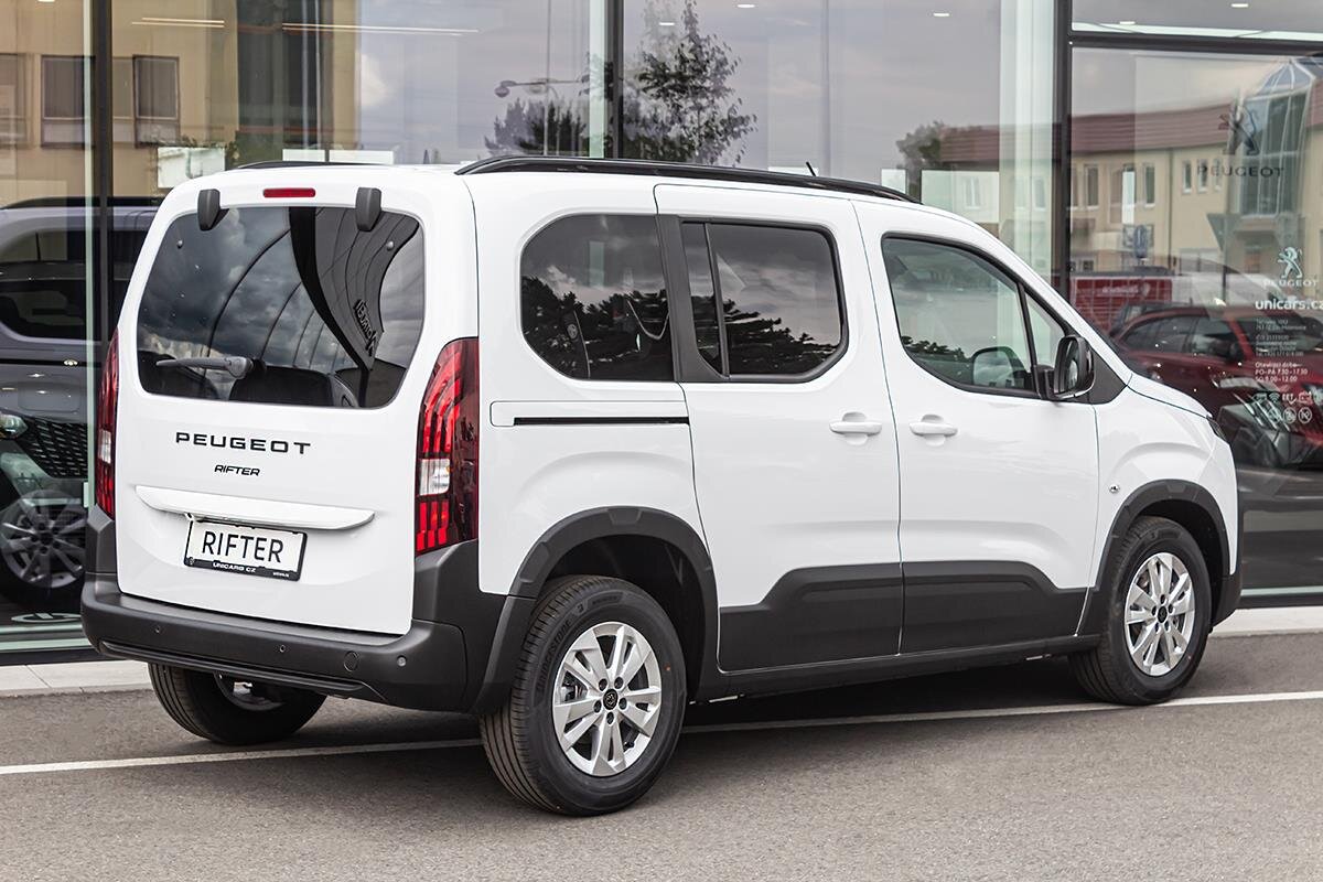 Peugeot Rifter MPV 1,5 l 96 kw