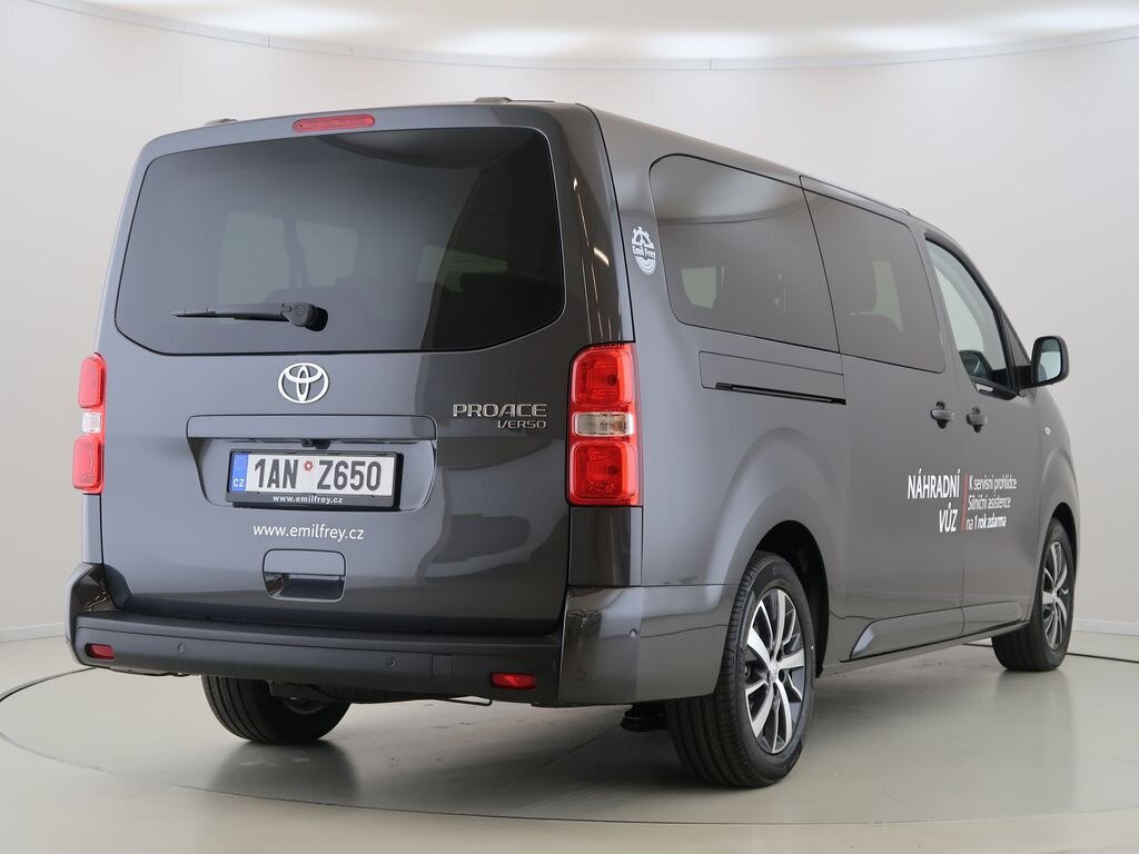 Toyota ProAce Verso VAN / Minibus 2,2 l 0