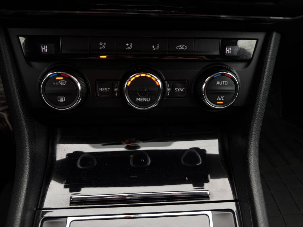 Škoda Superb Sedan 2,0 l 110 kw