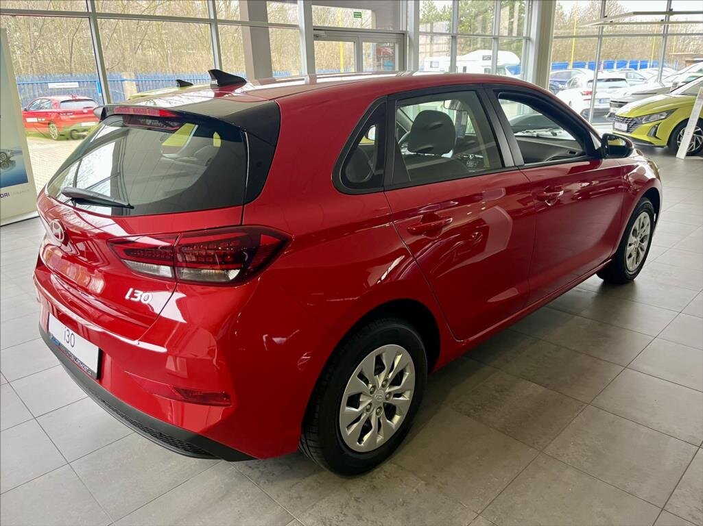 Hyundai i30 Hatchback 1,5 l 71 kw