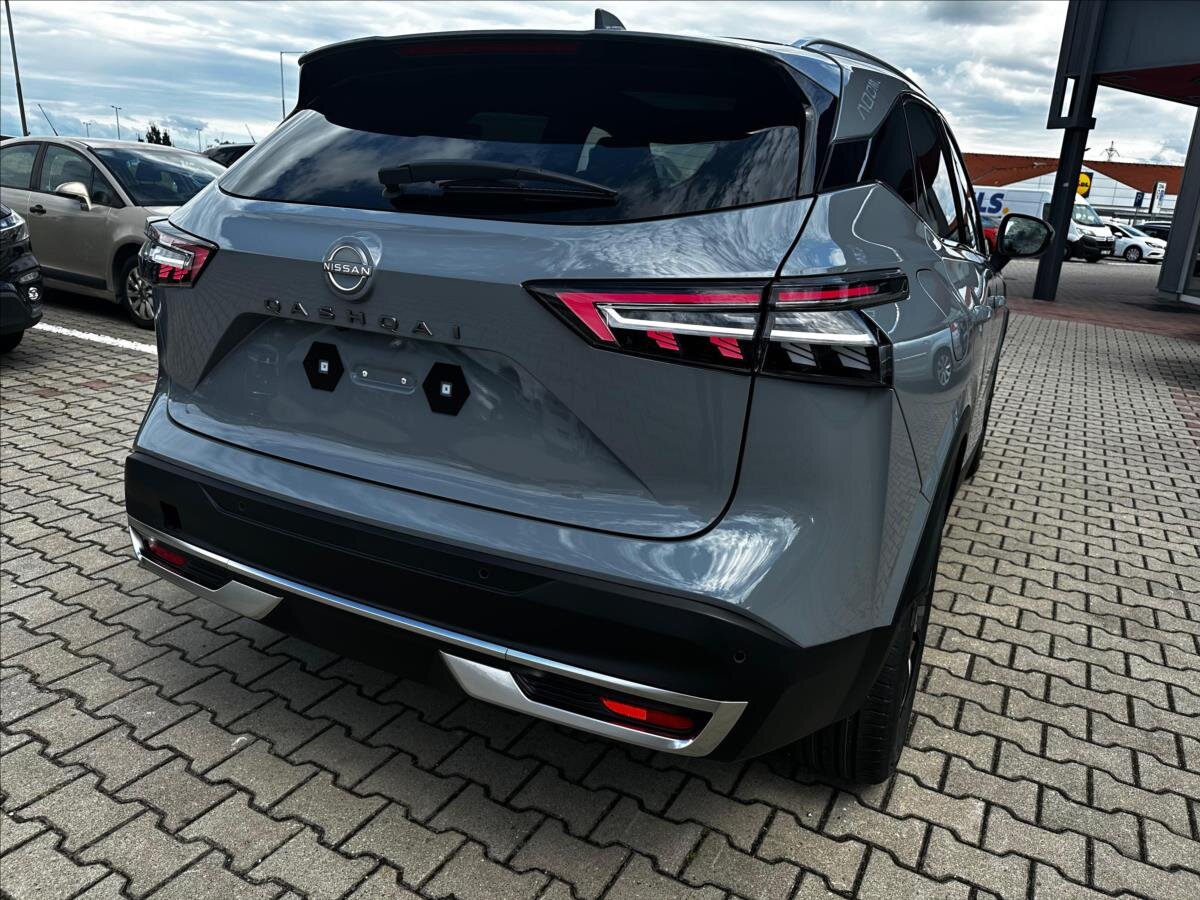 Nissan Qashqai SUV / Terénní 1,3 l 116 kw