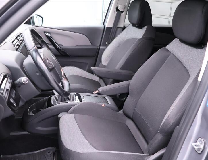 Citroën C4 Picasso 11