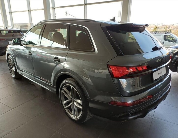Audi Q7 SUV / Terénní 3,0 l 210 kw