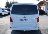 Volkswagen Multivan 8