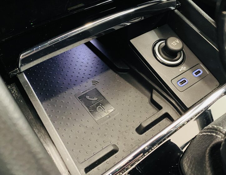 Škoda Karoq SUV / Terénní 1,5 l 110 kw