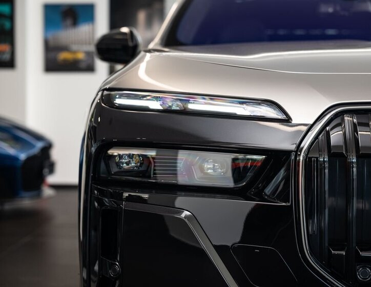 BMW Řada 7 Sedan / Limuzína 3,0 l 220 kw