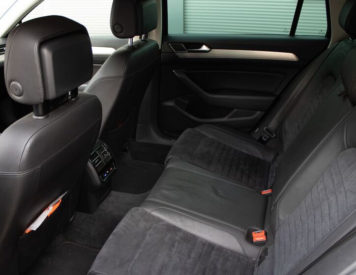 Volkswagen Passat 24