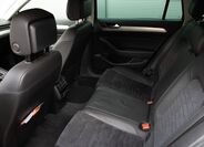 Volkswagen Passat 24