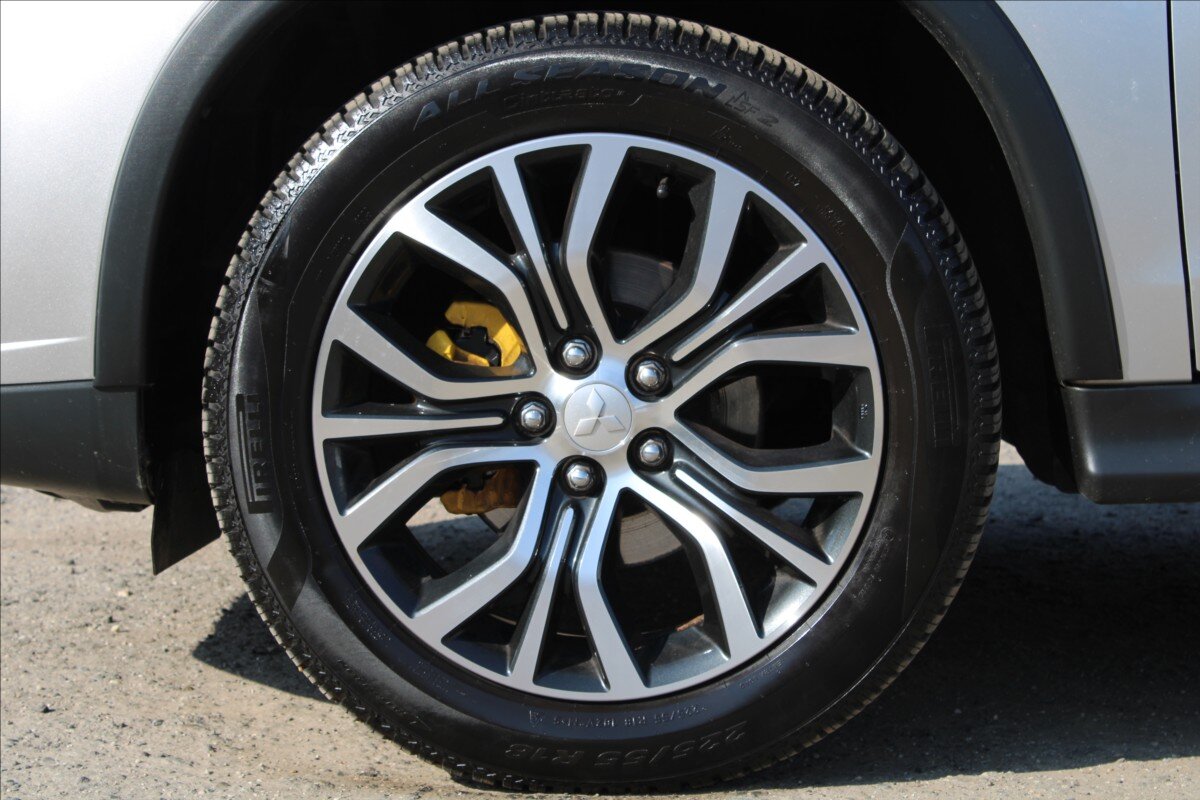 Mitsubishi ASX SUV / Terénní 1,6 l 86 kw