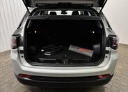 Jeep Compass SUV / Terénní 1,3 l 140 kw