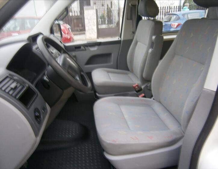 Volkswagen Transporter 11