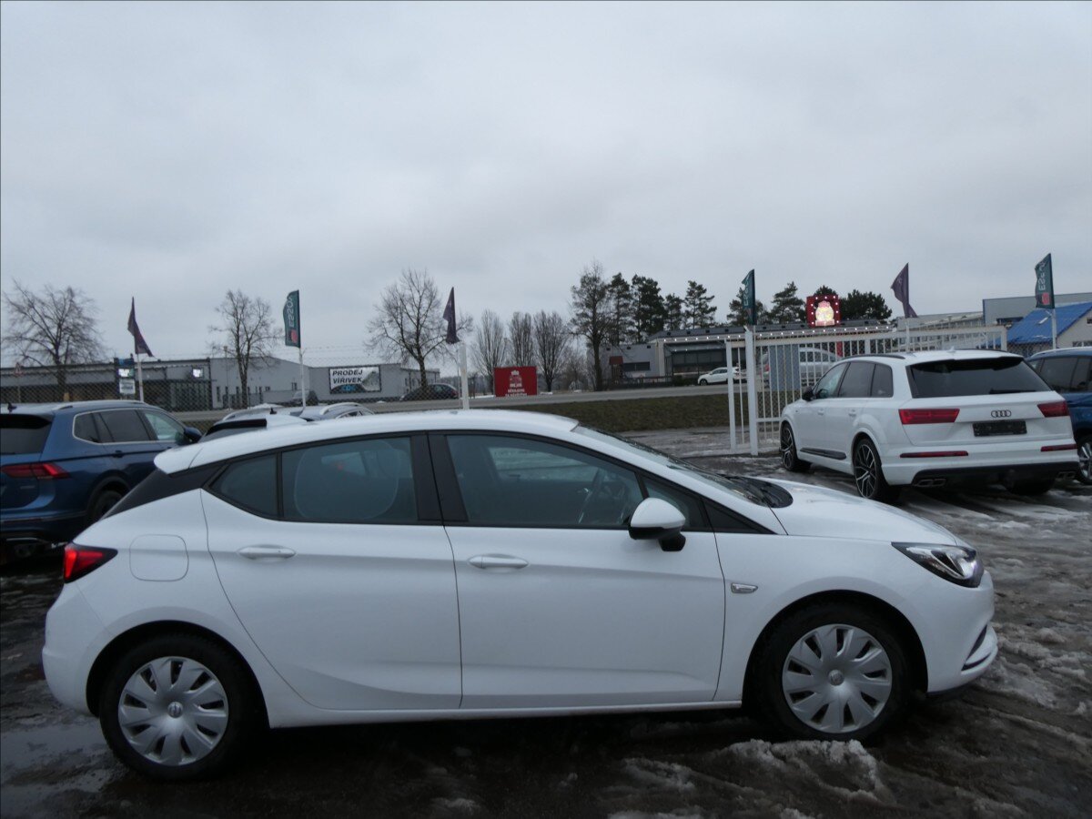 Opel Astra Hatchback 1,6 l 81 kw