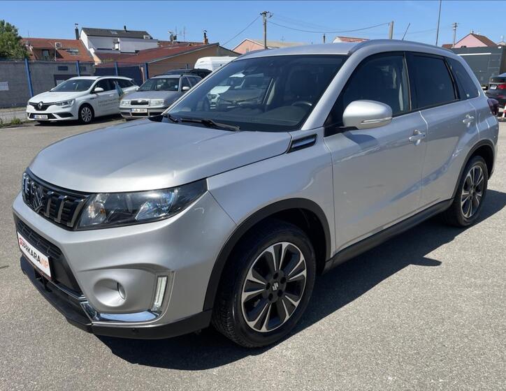 Suzuki Vitara 1