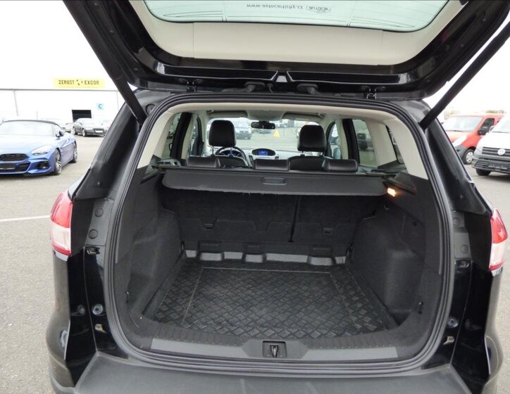 Ford Kuga SUV 2,0 l 110 kw