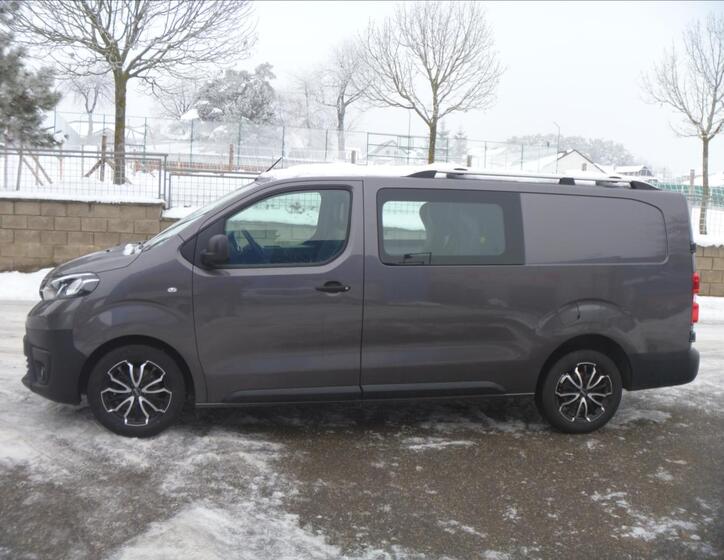 Toyota ProAce 4