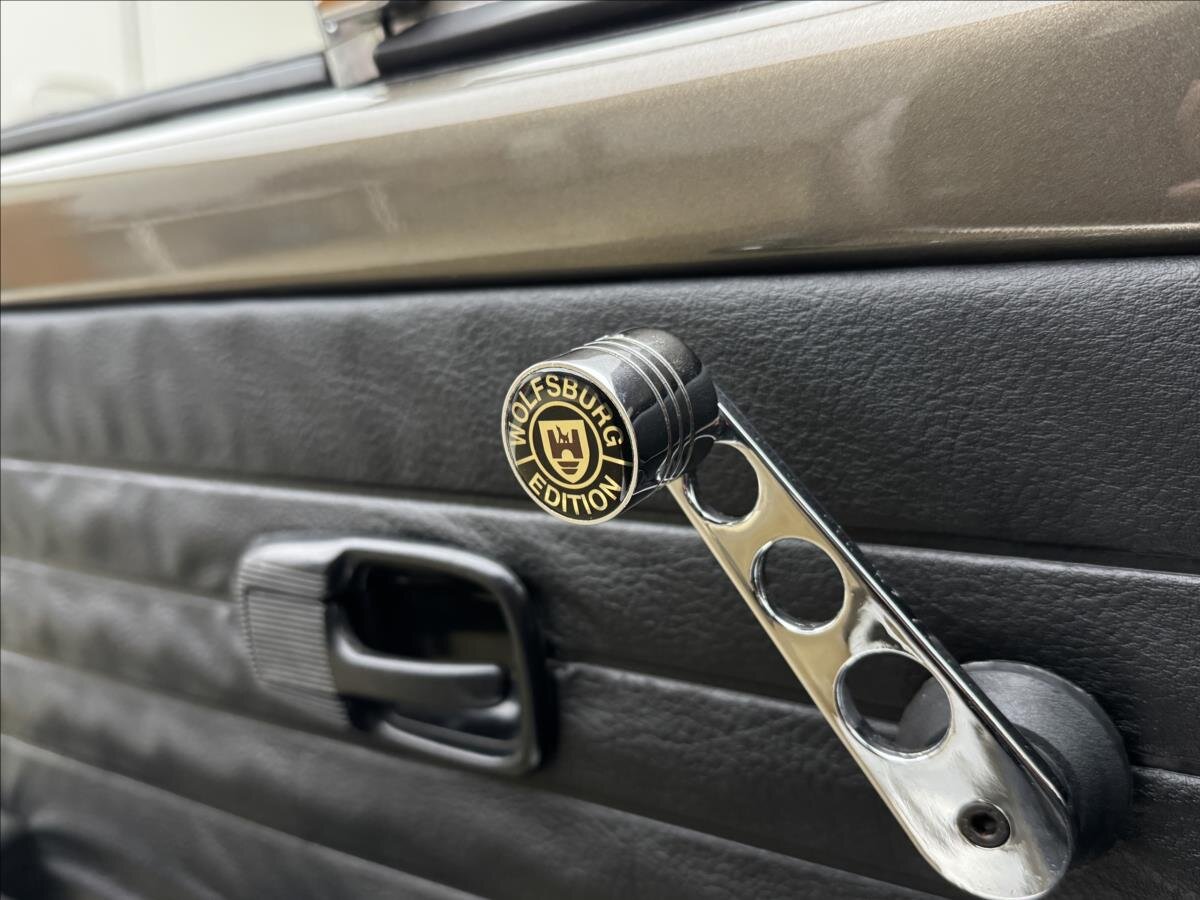 Volkswagen Ostatní Hatchback 1,2 l 30 kw