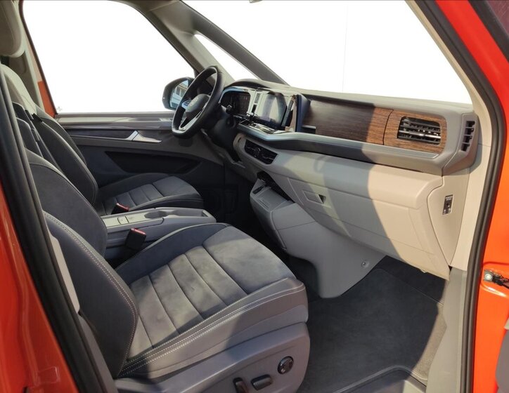 Volkswagen Multivan MPV 2,0 l 110 kw