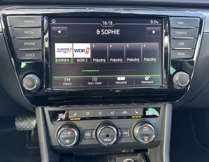 Škoda Superb Kombi 2,0 l 140 kw