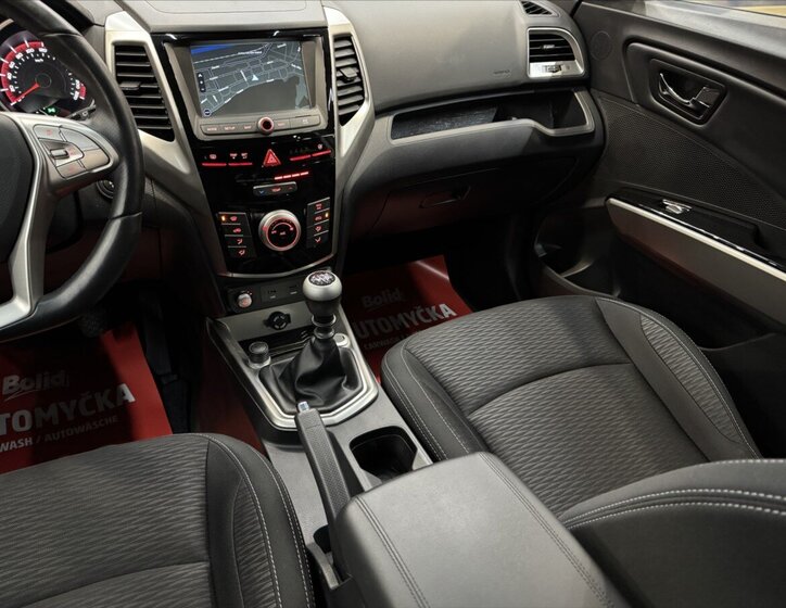 SsangYong Tivoli SUV / Terénní 1,6 l 94 kw