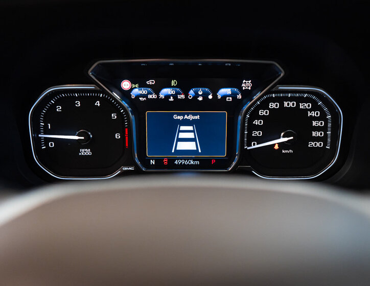 GMC Yukon SUV / Terénní 6,2 l 313 kw