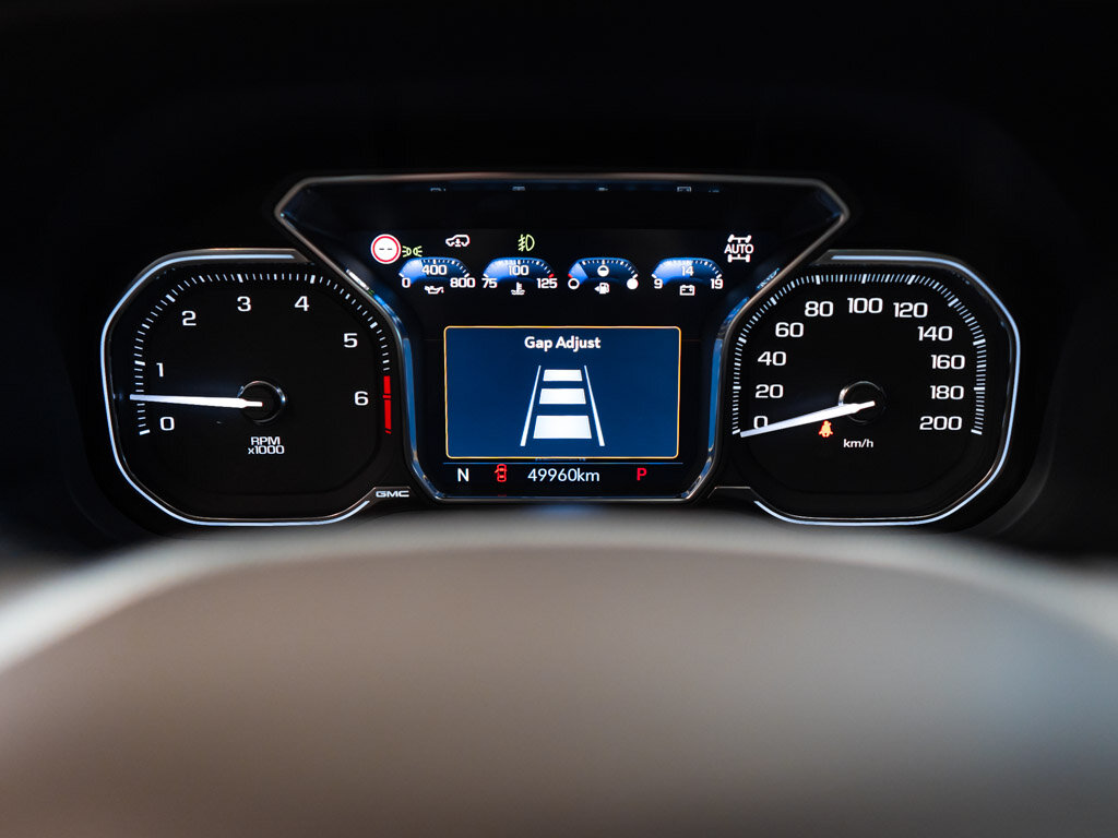 GMC Yukon SUV / Terénní 6,2 l 313 kw