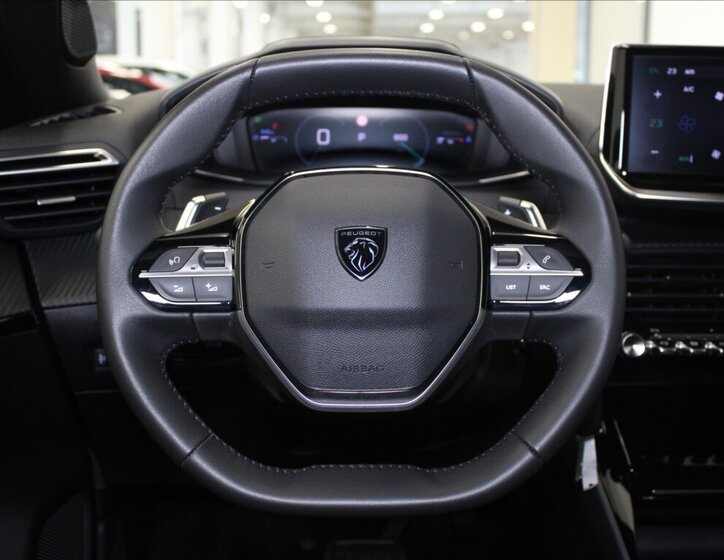 Peugeot 2008 SUV / Terénní 1,2 l 96 kw