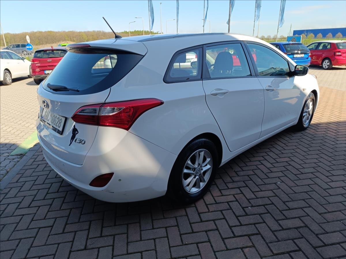 Hyundai i30 Kombi 1,6 l 88 kw