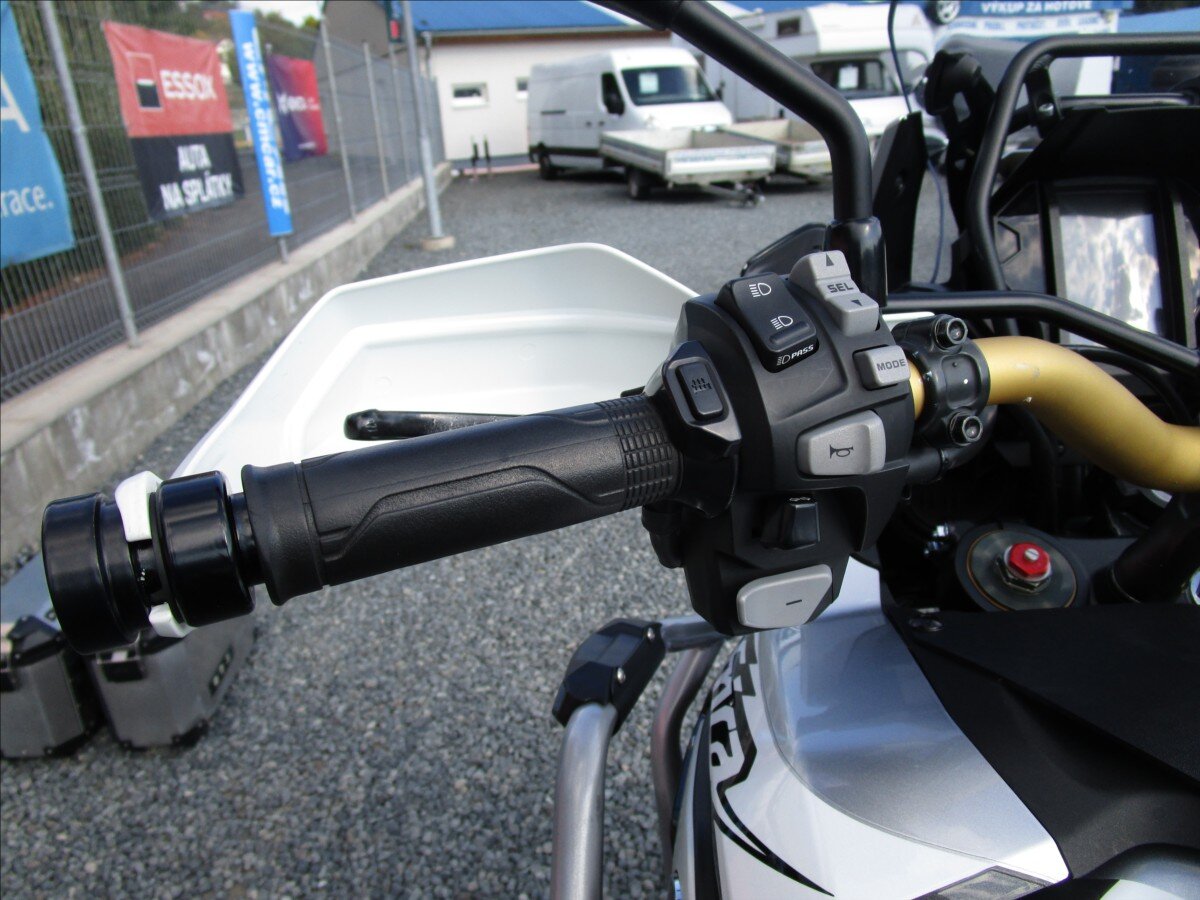 Honda Ostatní Ostatní 998,0 70 kw