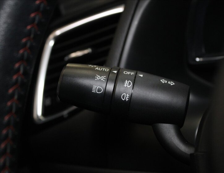 Mazda 3 Hatchback 2,0 l 121 kw