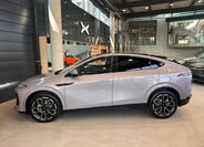 Ostatní Ostatní SUV / Terénní 0,0 358 kw