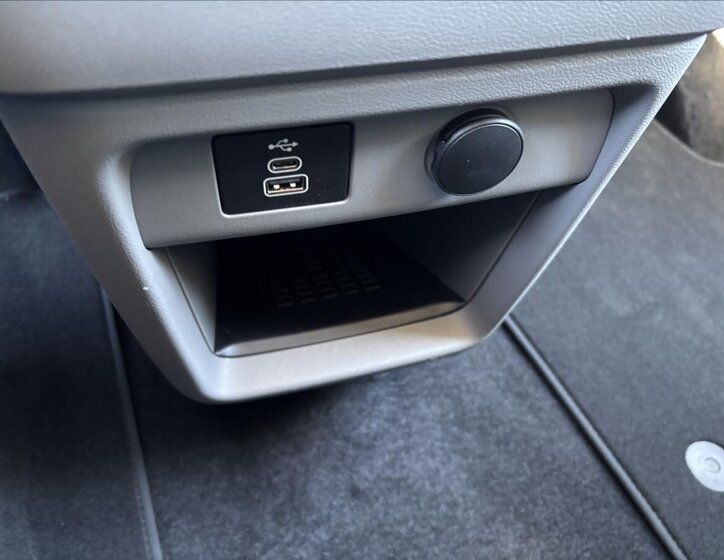 Ford Tourneo Custom Kombi 2,0 l 125 kw