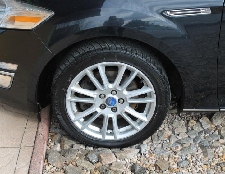 Ford Mondeo Kombi 2,0 l 103 kw