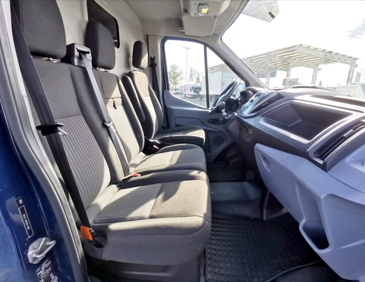 Ford Transit 7