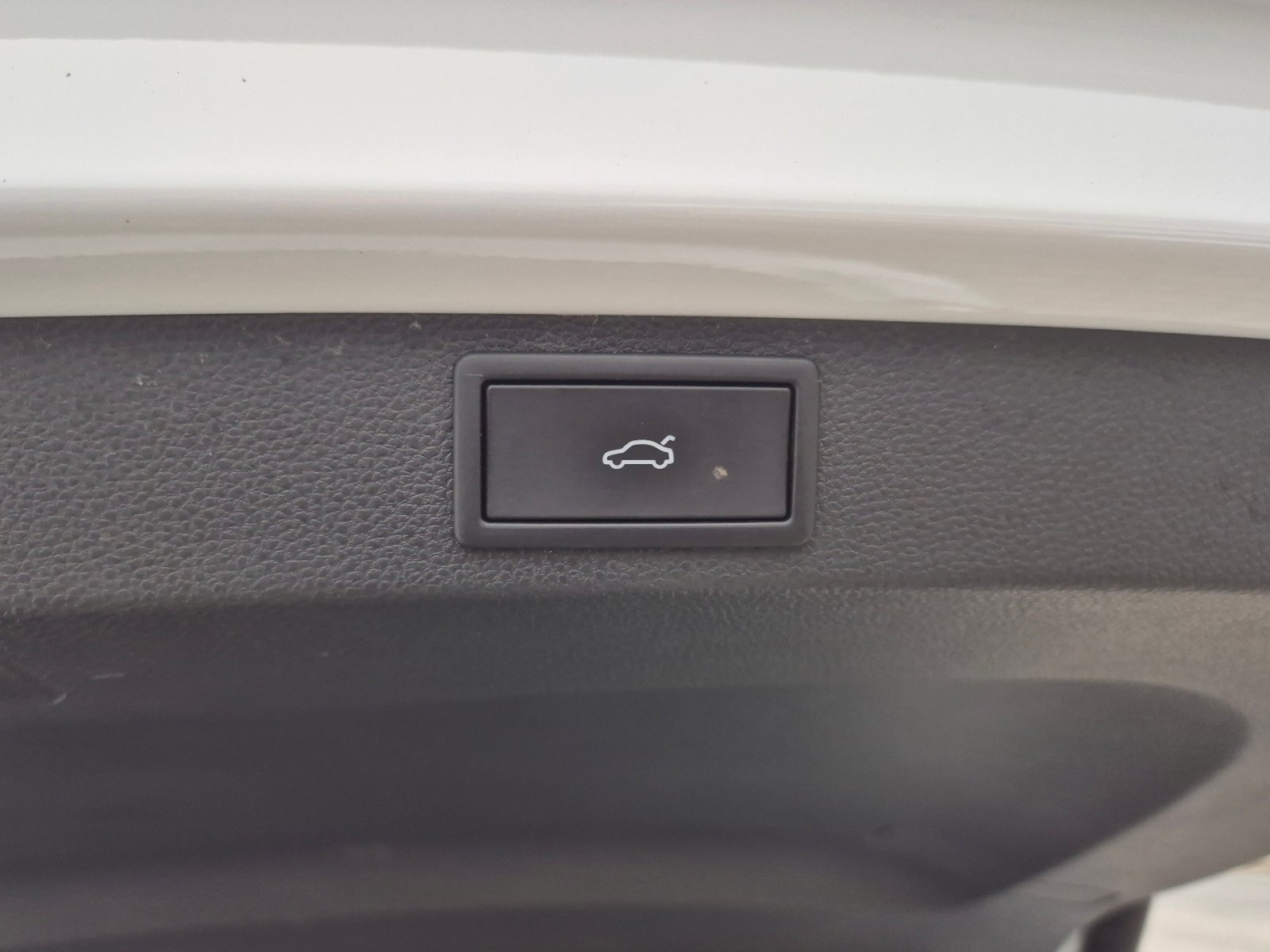 Škoda Karoq SUV 1,5 l 110 kw