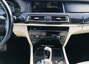 BMW Řada 7 Sedan / Limuzína 3,0 l 190 kw