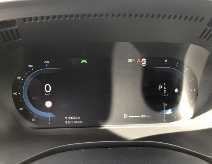 Volvo XC60 SUV / Terénní 2,0 l 145 kw