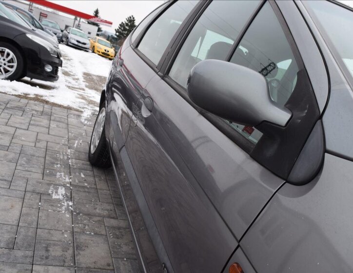 Renault Scénic Kombi 1,9 l 72 kw