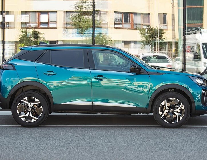 Peugeot 2008 SUV / Terénní 1,2 l 81 kw