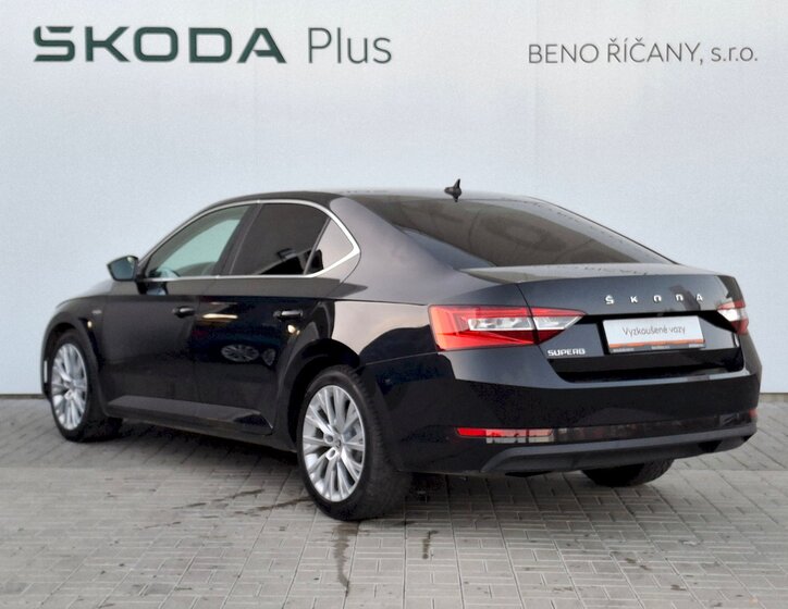Škoda Superb 10