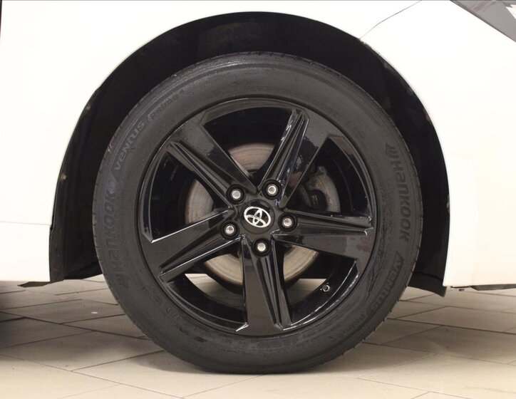 Toyota Corolla Hatchback 1,2 l 85 kw