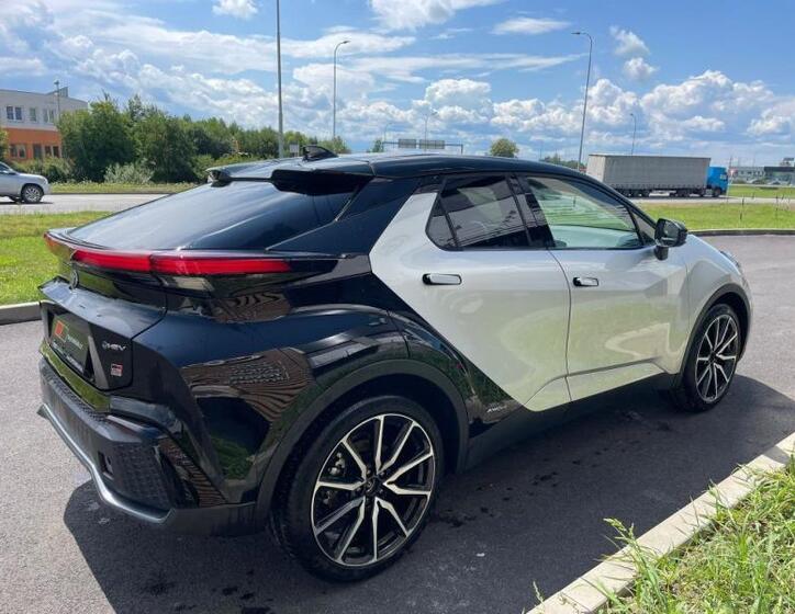 Toyota C-HR 7