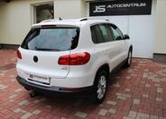 Volkswagen Tiguan 7