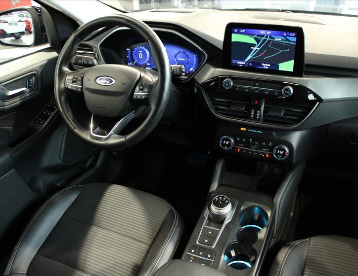 Ford Kuga SUV / Terénní 2,0 l 140 kw