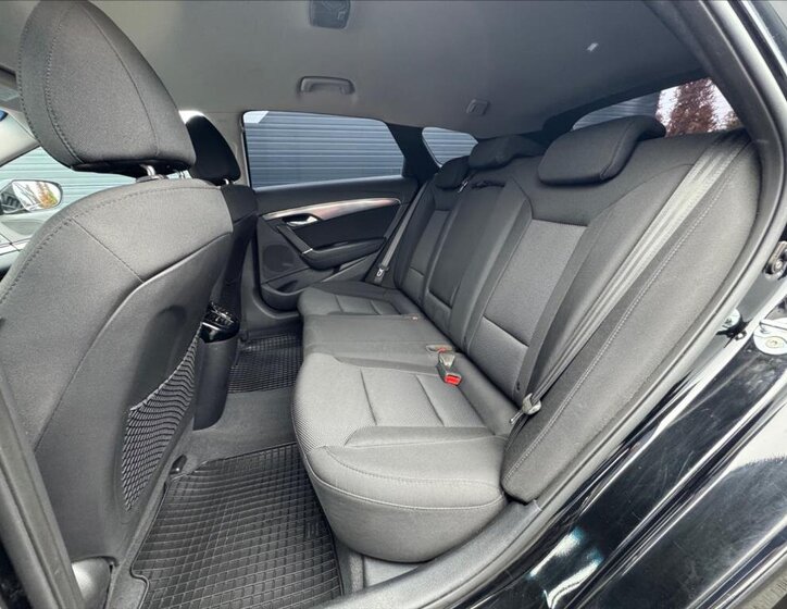 Hyundai i40 Kombi 1,6 l 99 kw